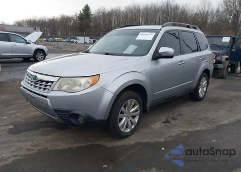 2013 Subaru Forester 2.5X Limited из США, поврежденный, VIN JF2SHAEC2DH437694